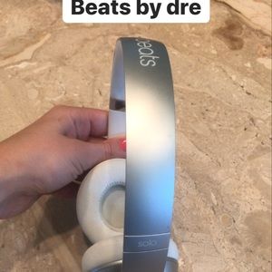 Beats by Dre “solo” noise canceling headphones